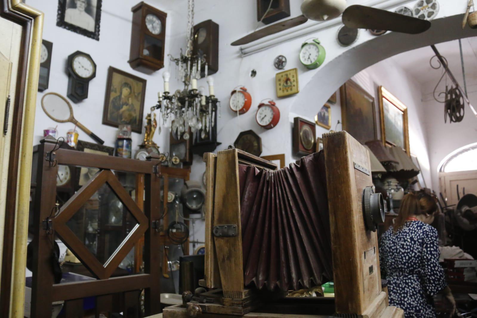 $!En el Centro de Culiacán, una tienda atestigua el paso de la historia