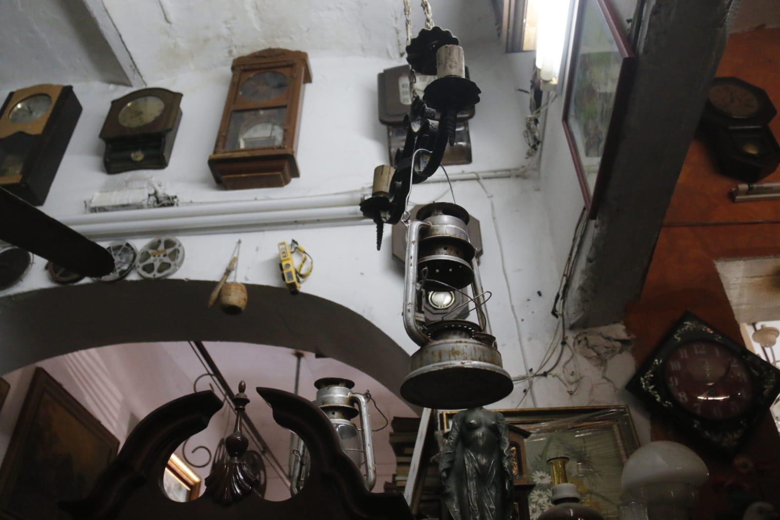 $!En el Centro de Culiacán, una tienda atestigua el paso de la historia