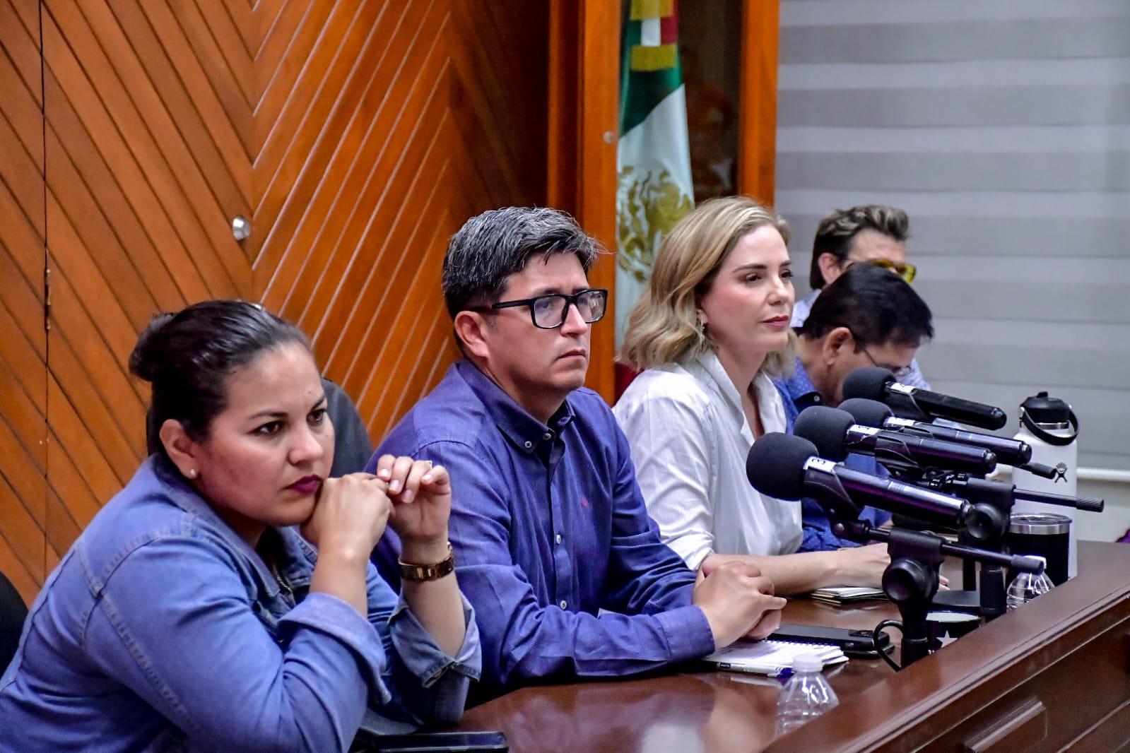 $!Pondrán límites a músicos en zona de playas, en Mazatlán