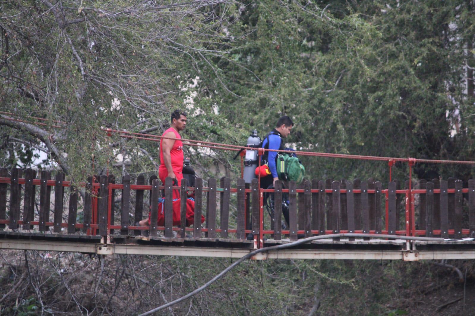 $!Suspenden buzos búsqueda de menor en laguna de Rosario