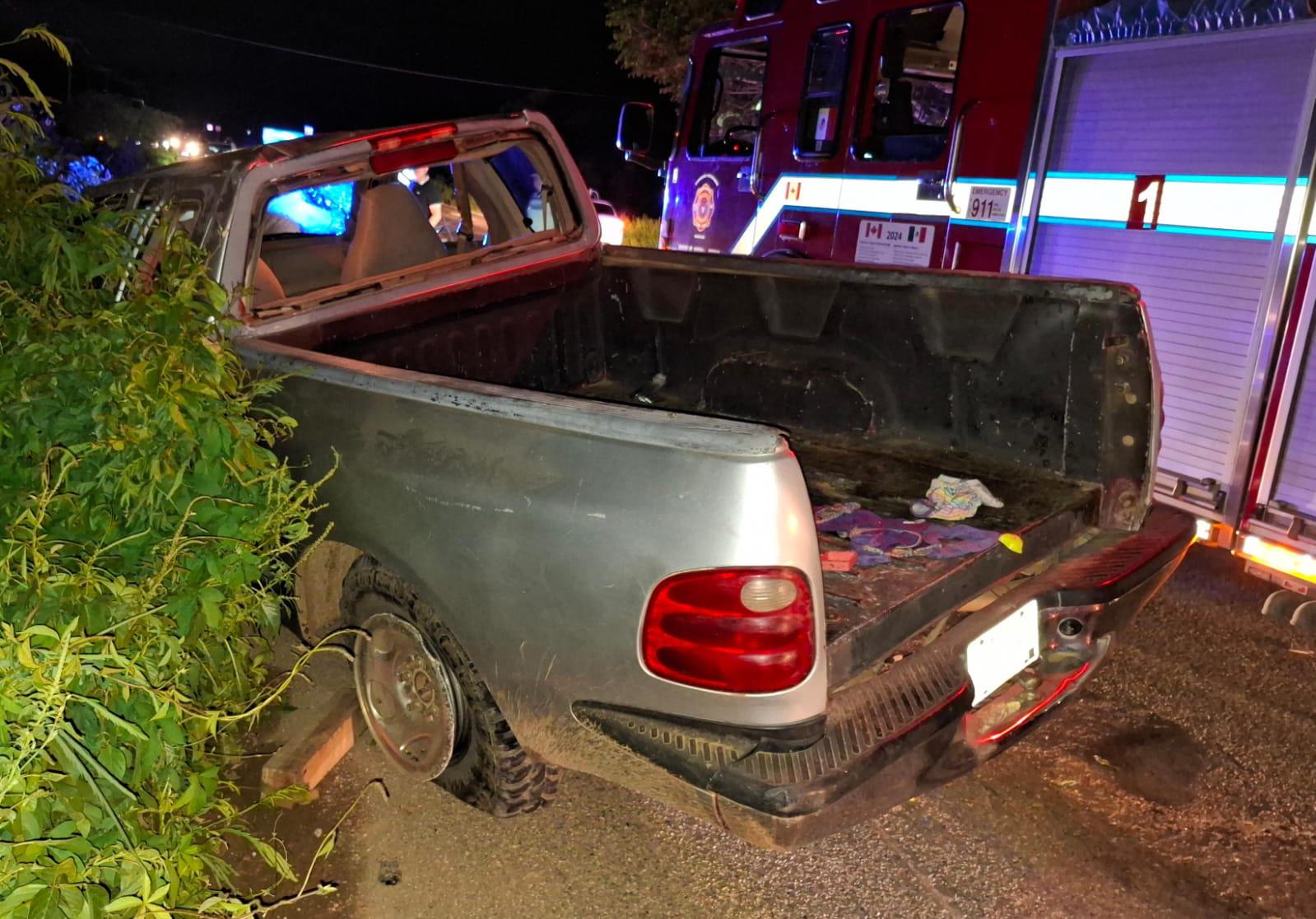 $!Deja 6 heridos volcadura de camioneta en la carretera Habal-Cerritos, en Mazatlán