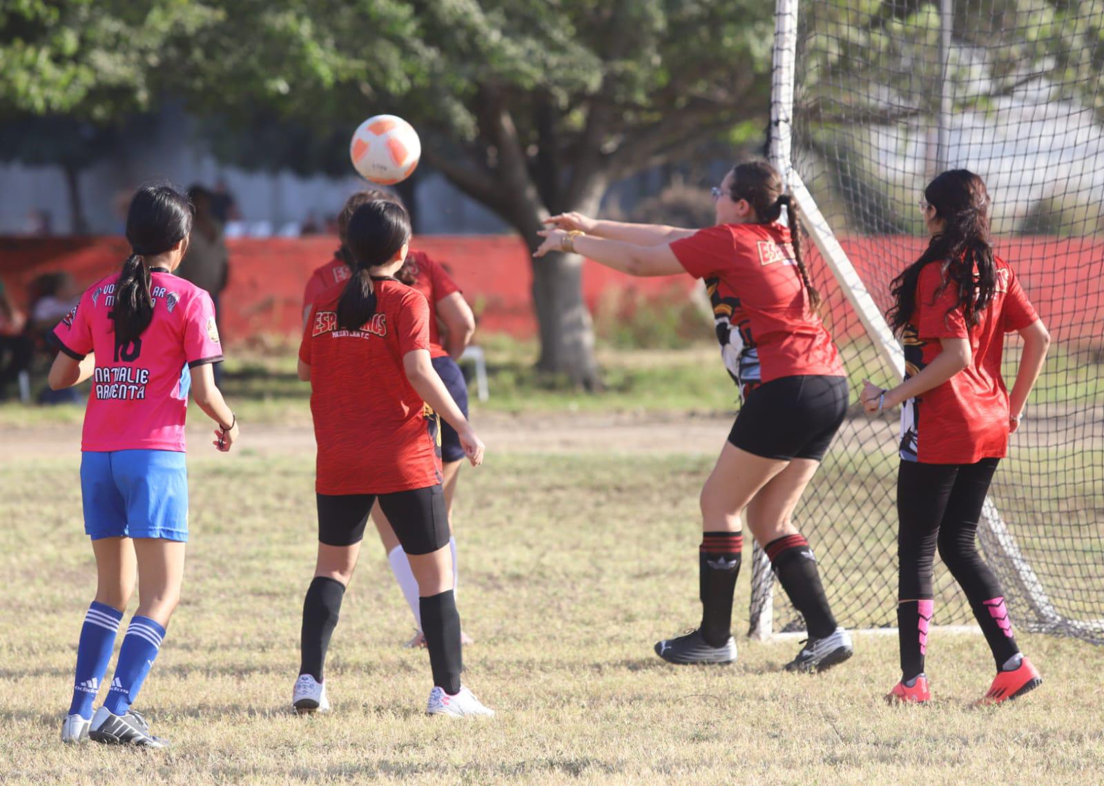 $!Concordia sale respondón en Copa Recreativa de Futbol
