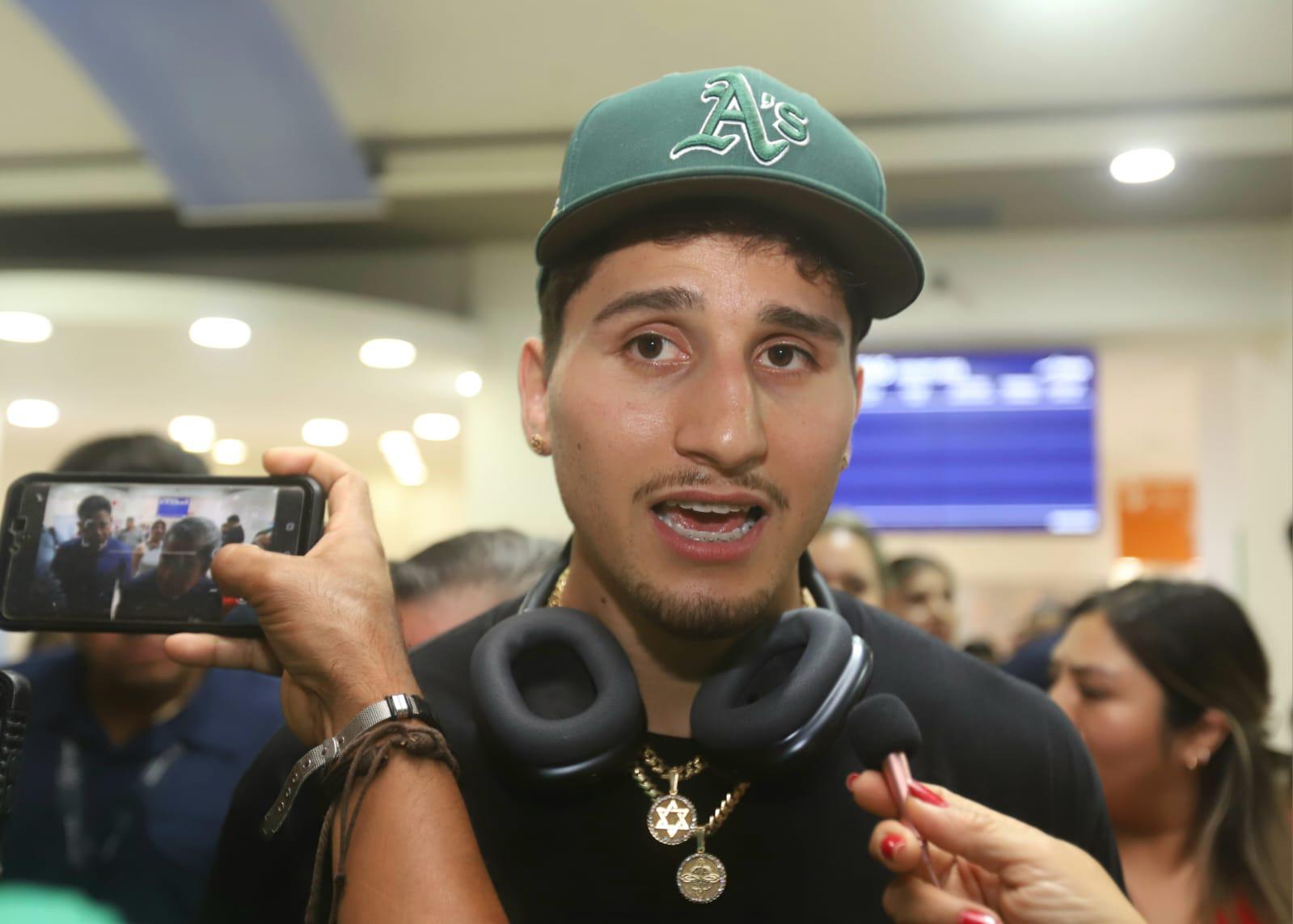 $!Con el deseo de una próxima pelea en Mazatlán, Marco Verde regresa a casa