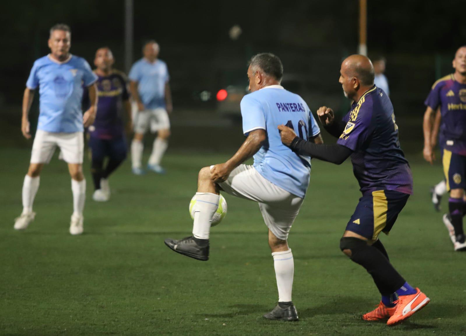 $!Panteras Flores Magón conquista el primer título de la Liga 55 Años y Más