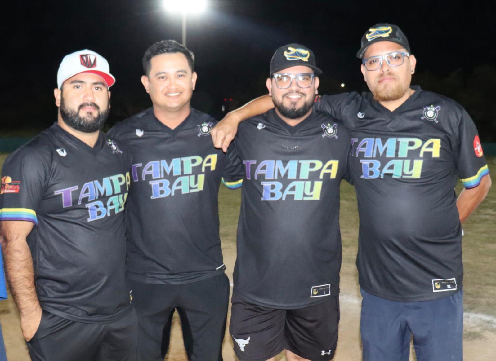 $!Premian e inauguran en la Liga de Softbol Imdem