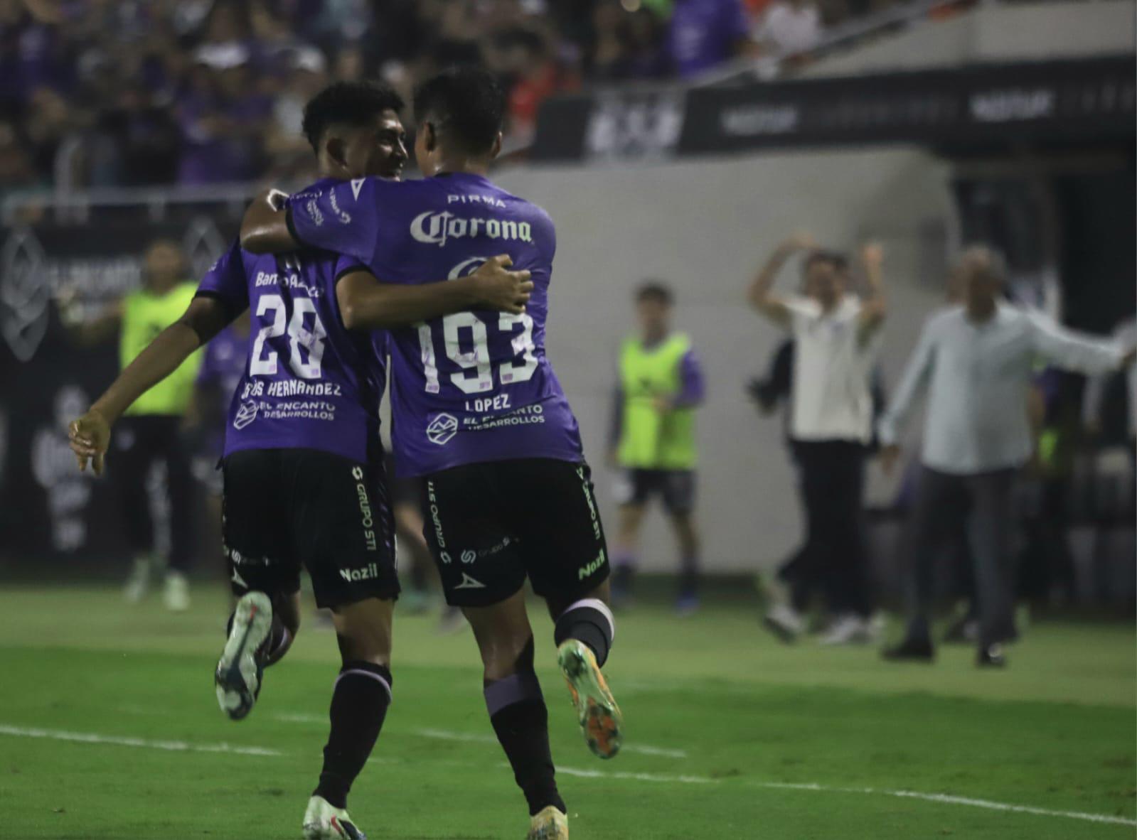 $!Mazatlán FC se despide de su afición con remontada ante Toluca