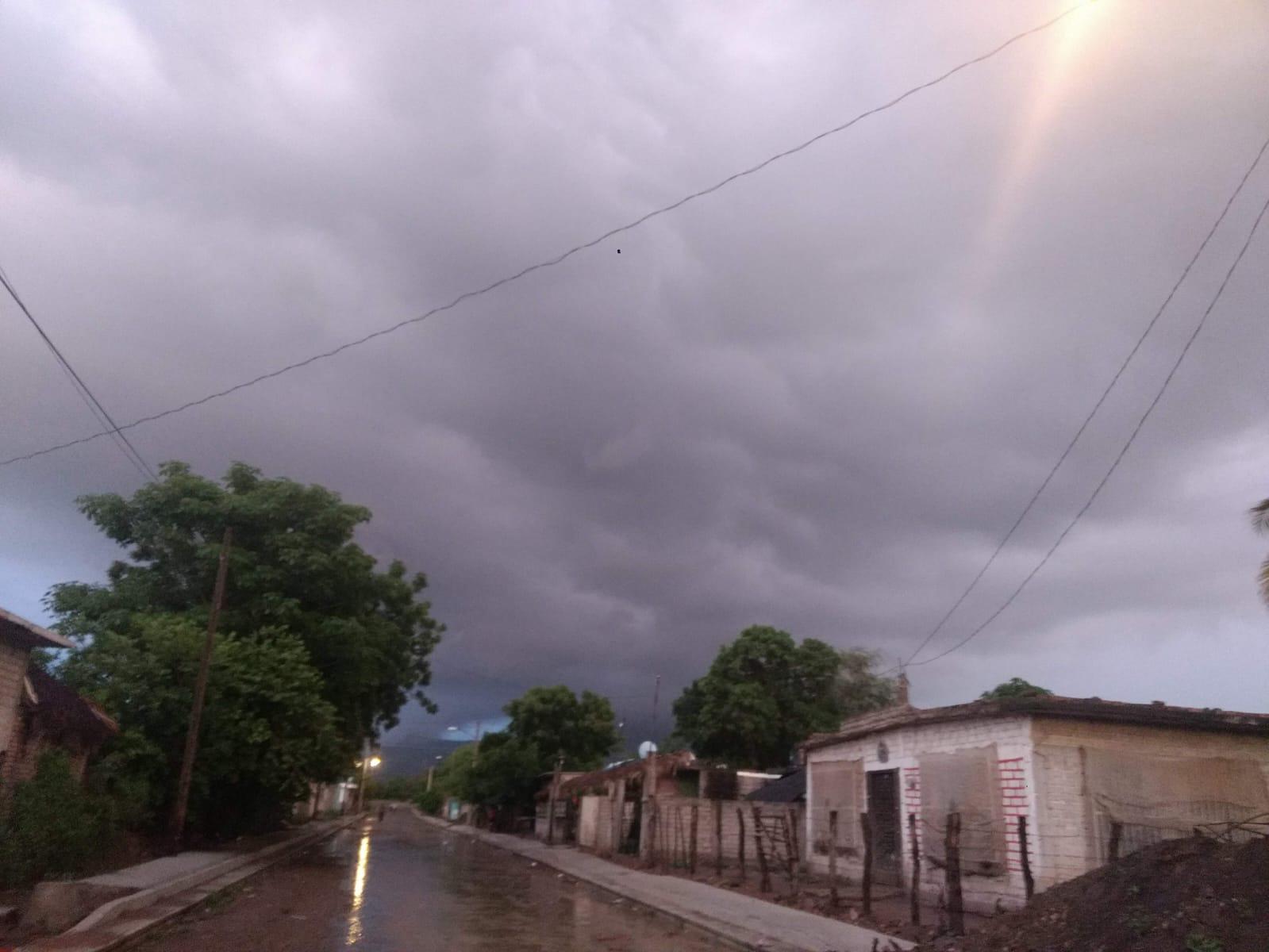 $!Llega la energía eléctrica a Palmillas tras 26 horas de suspensión