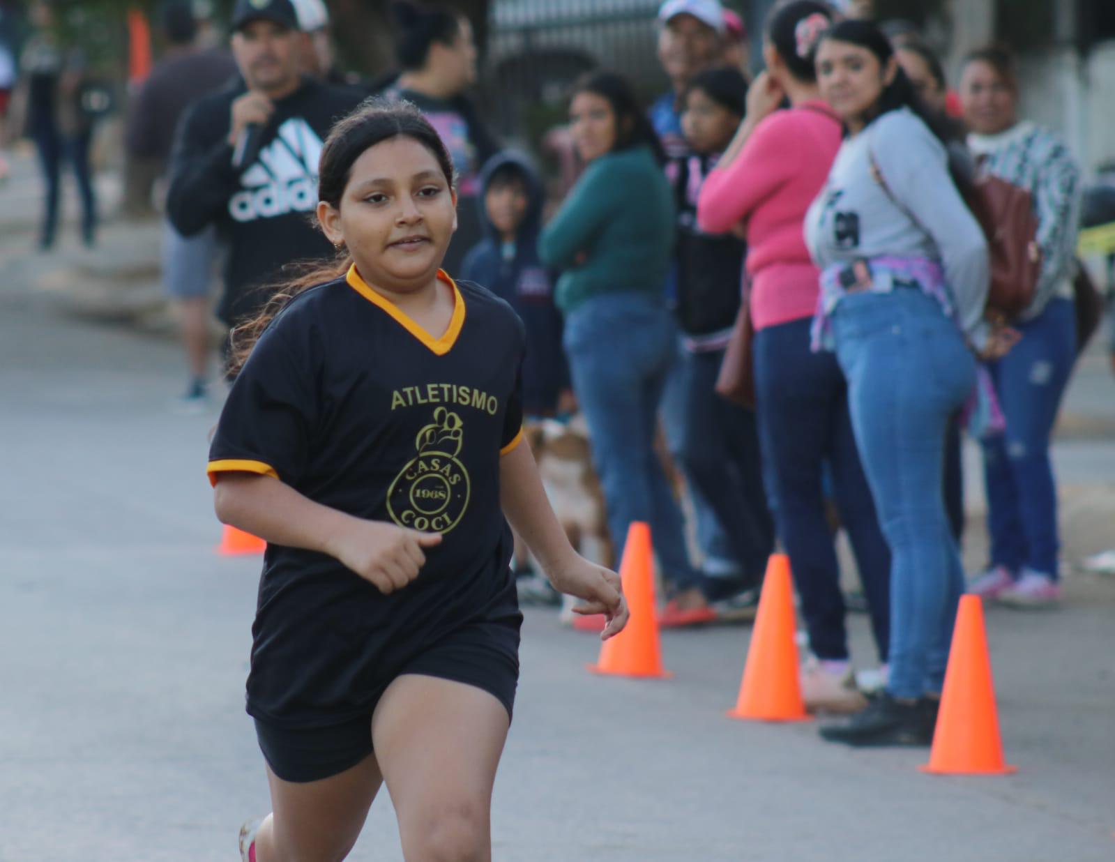 $!Celebran niños en Santa Teresa el amor por el atletismo