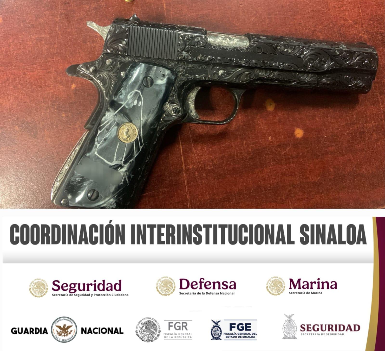 $!Detienen a una pareja por posesión de un arma de fuego y conducir a gran velocidad en Culiacán