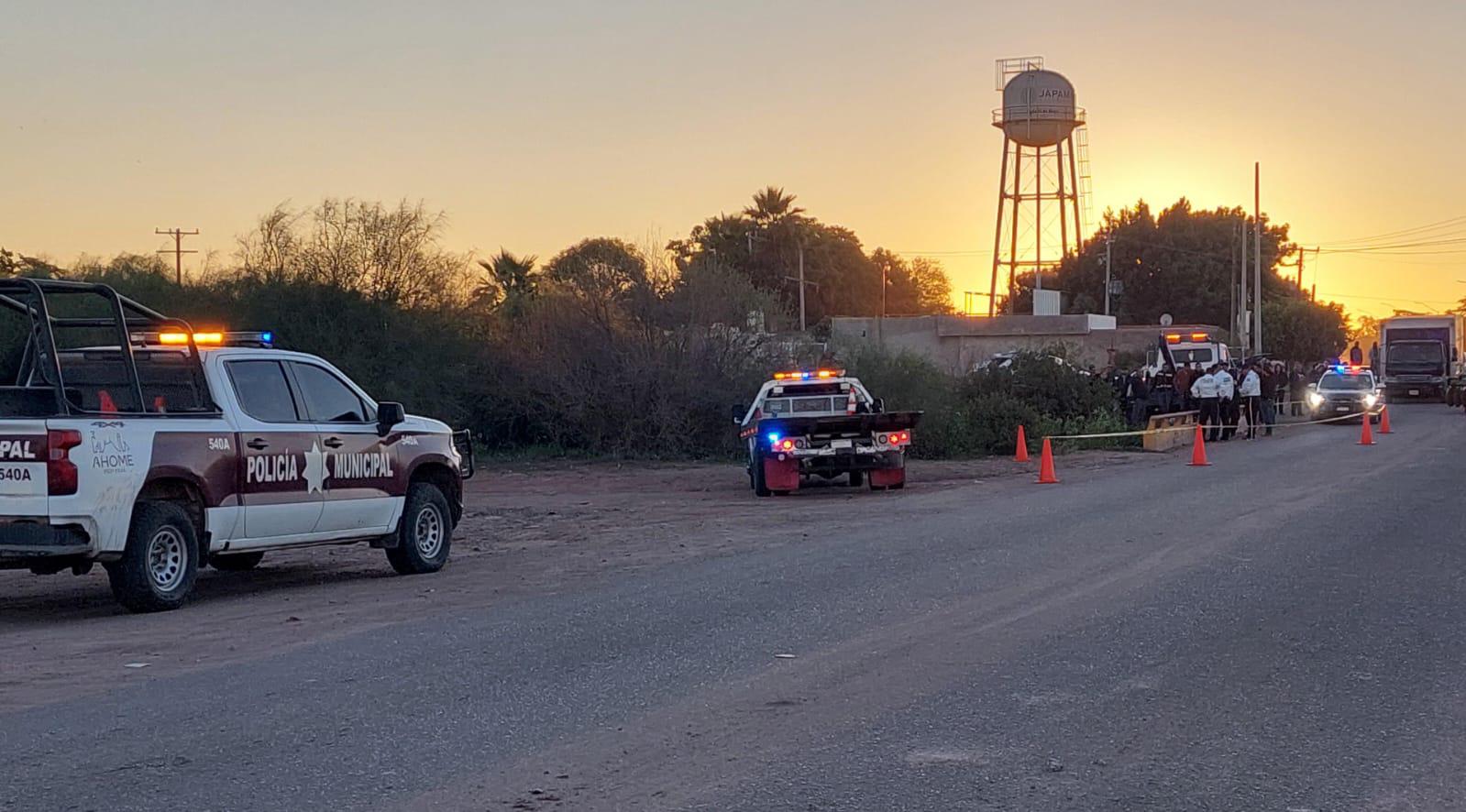 $!Joven muere en accidente vehicular en Ejido Primero de Mayo, Los Mochis