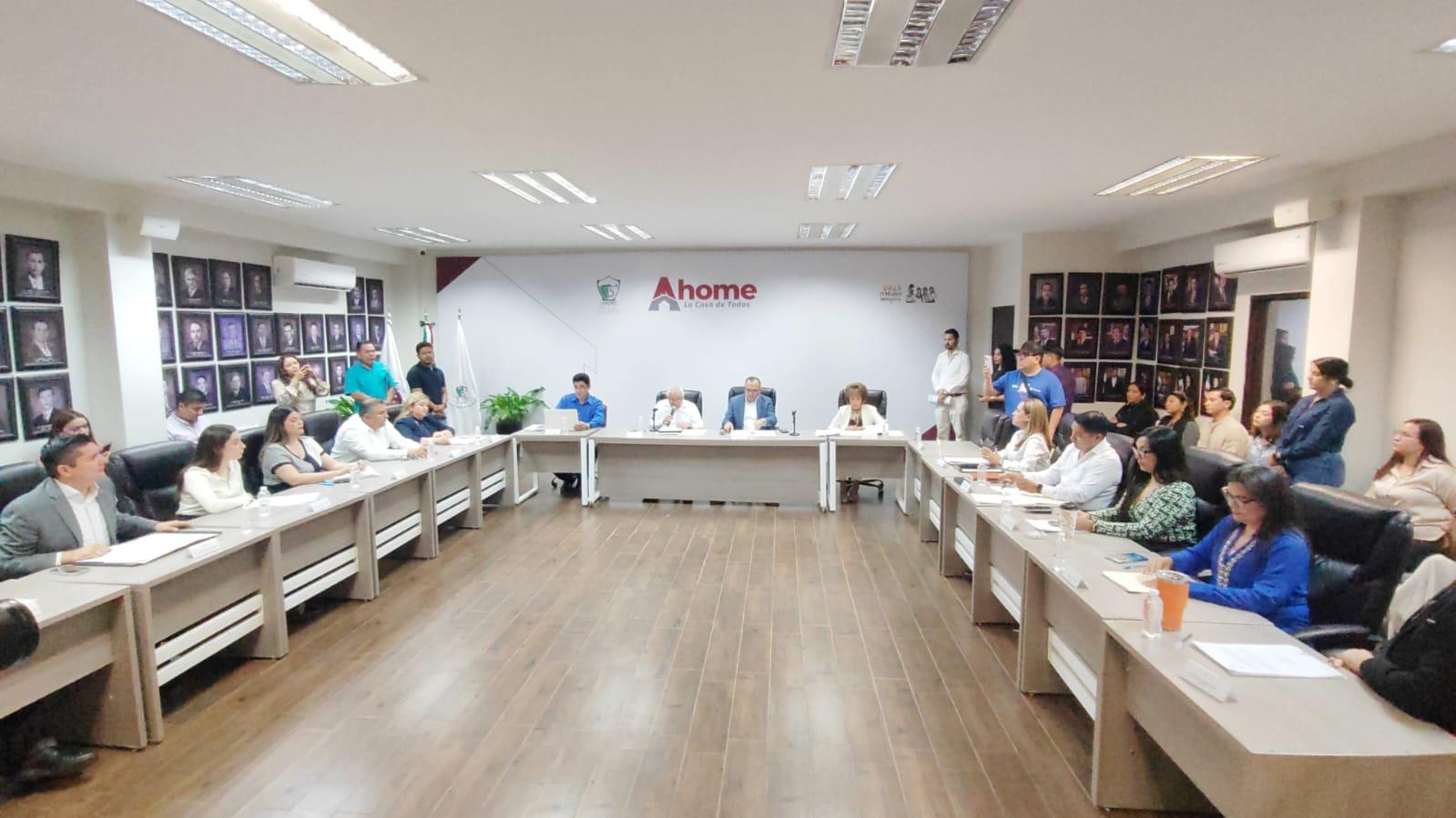 $!Cabildo de Ahome frena nombramiento de Pavel Castro como nuevo titular del Órgano Interno de Control