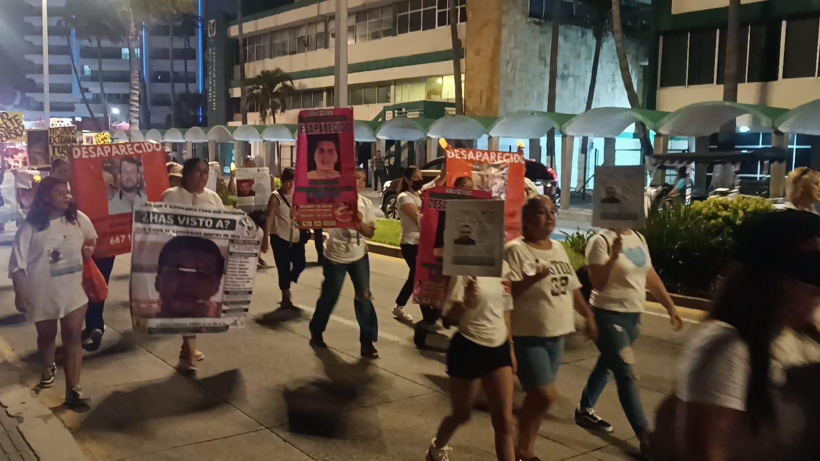$!‘Nos hemos convertido en fichas de búsqueda en vida’: familiares de desaparecidos en Mazatlán
