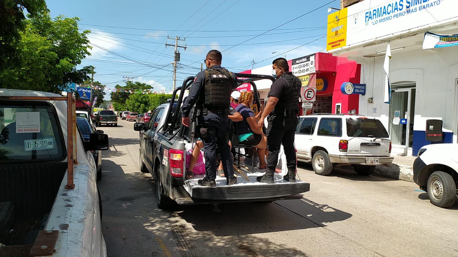 $!Regresan ya a sus hogares familias evacuadas en Villa Unión, Barrón y El Walamo