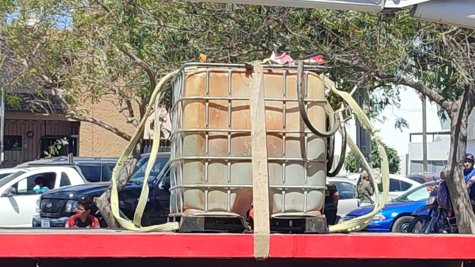 $!Derrame de diésel activa a cuerpos de emergencia en Mazatlán