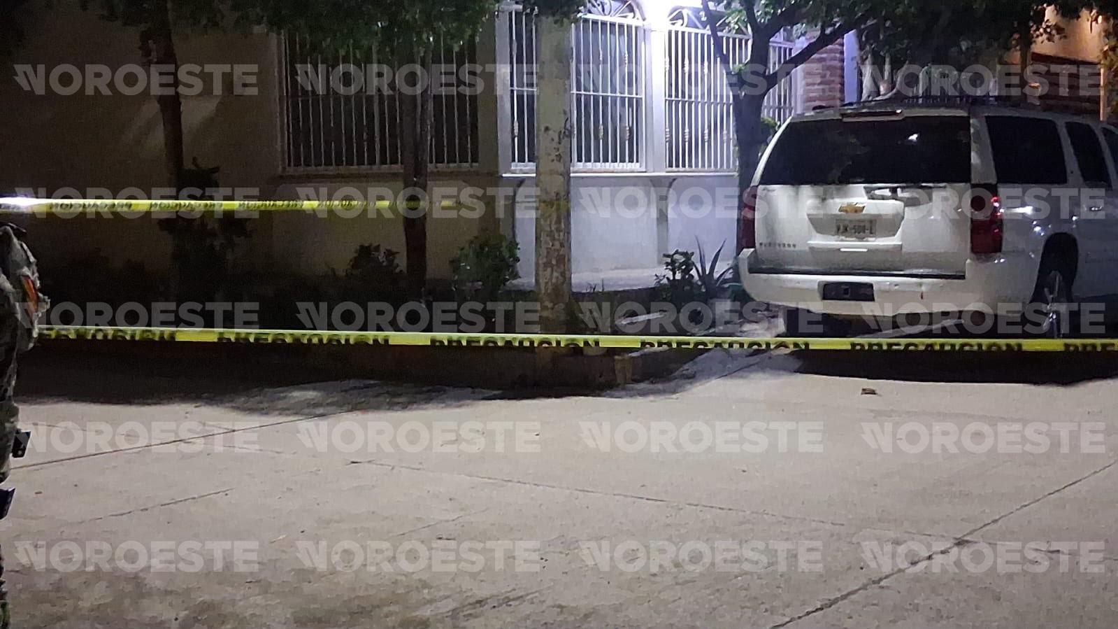 $!Atacan a balazos a una mujer en la Colonia Juárez, en Mazatlán