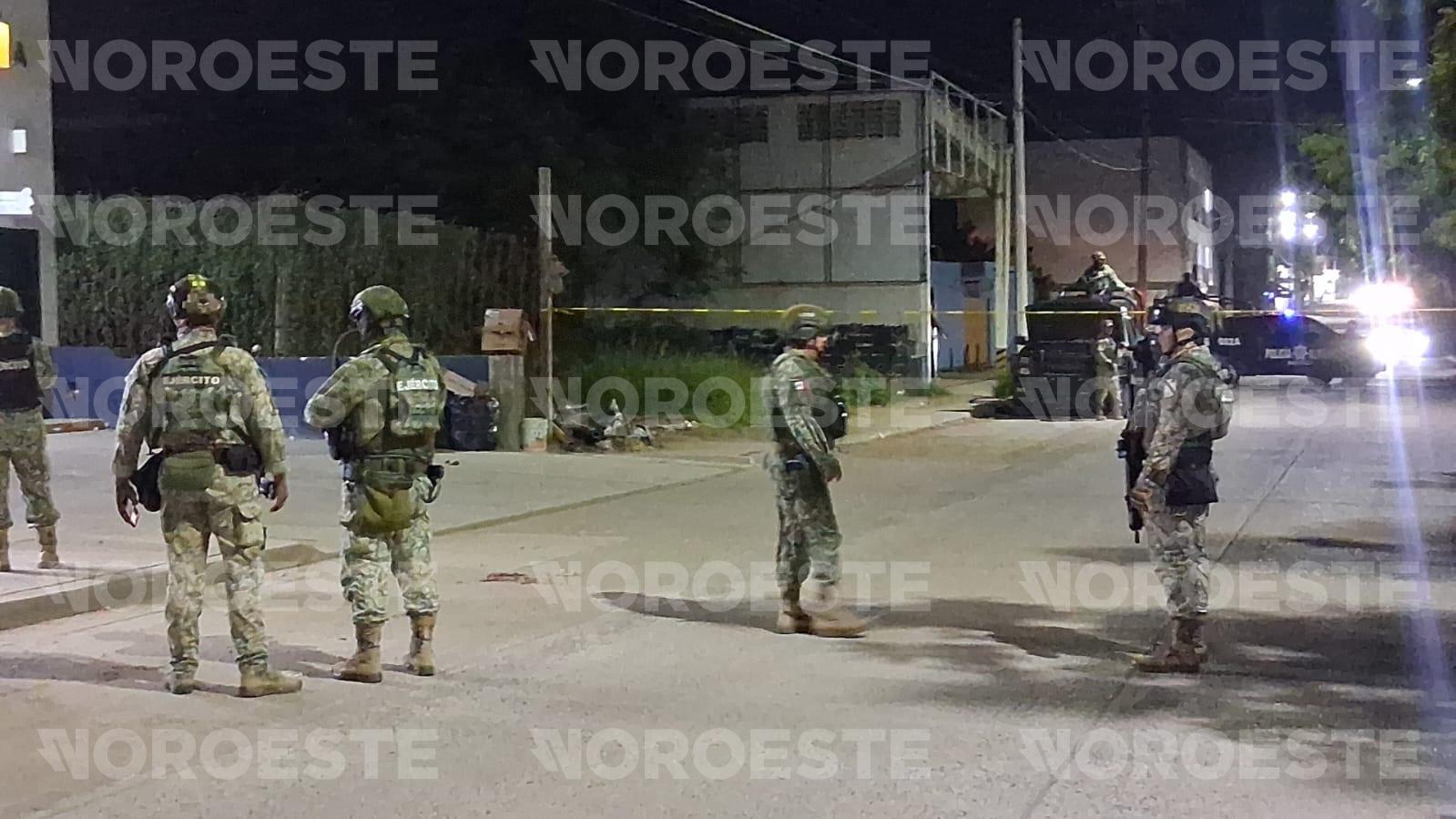 $!Hombres armados disparan contra expendio de cerveza en la colonia Sinaloa, en Mazatlán