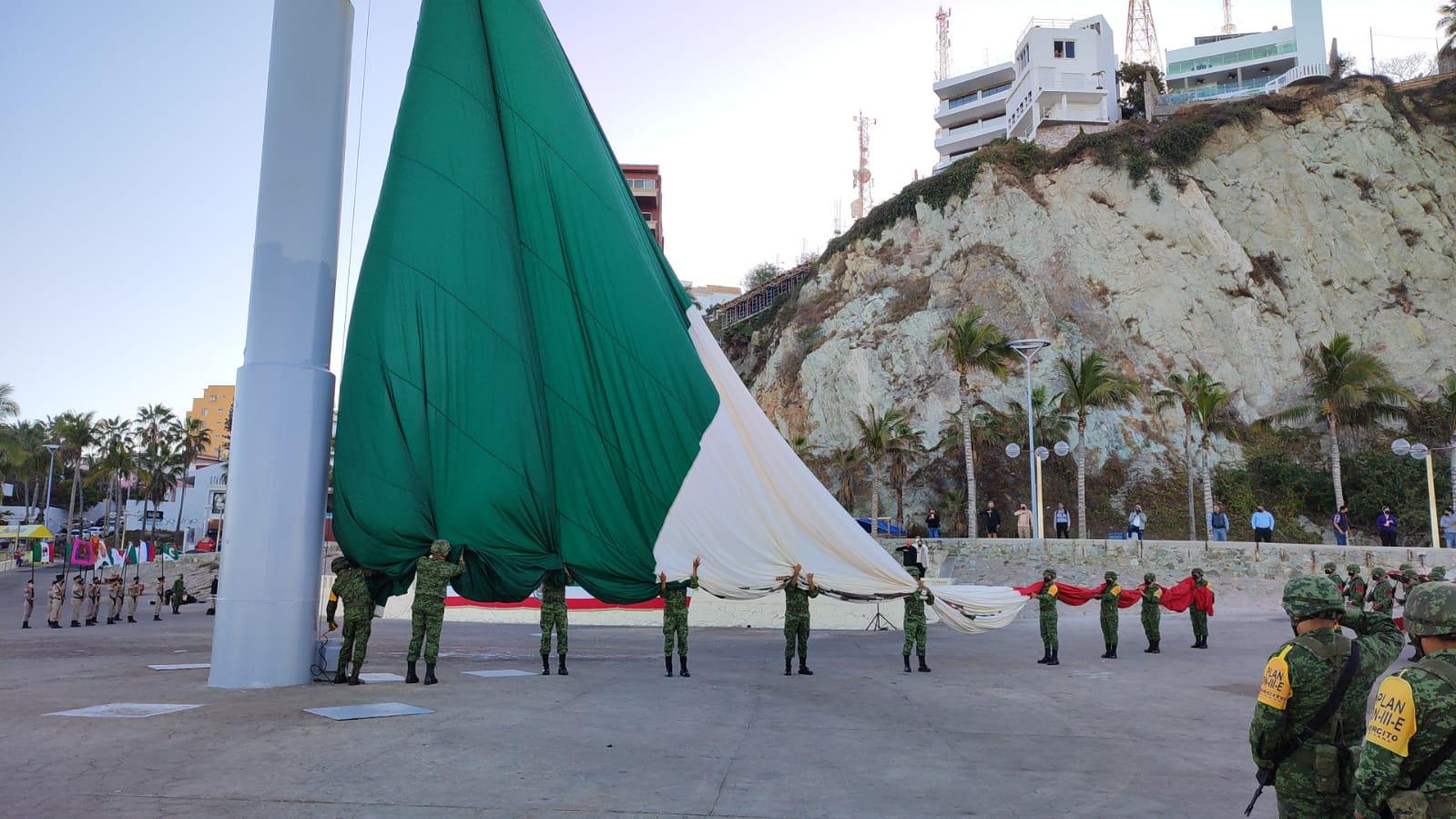 $!Celebran el Día de la Bandera Nacional, en Mazatlán