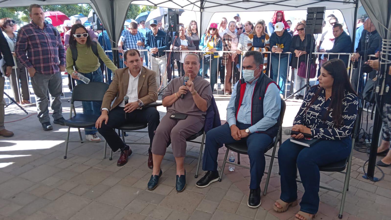 $!Llegan a audiencia Jesús Madueña y Robespierre Lizárraga sin abogados