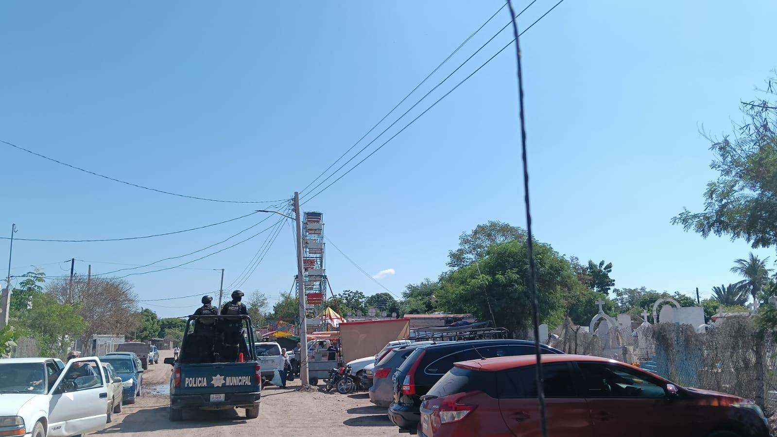 $!Refuerzan seguridad en panteones de Ahome por celebraciones del Día de Muertos