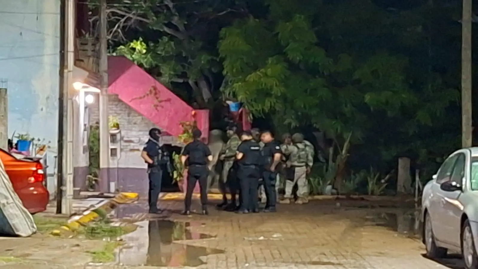 $!Asesinan a balazos a conductor de una camioneta en la Nuevo Milenio, en Mazatlán