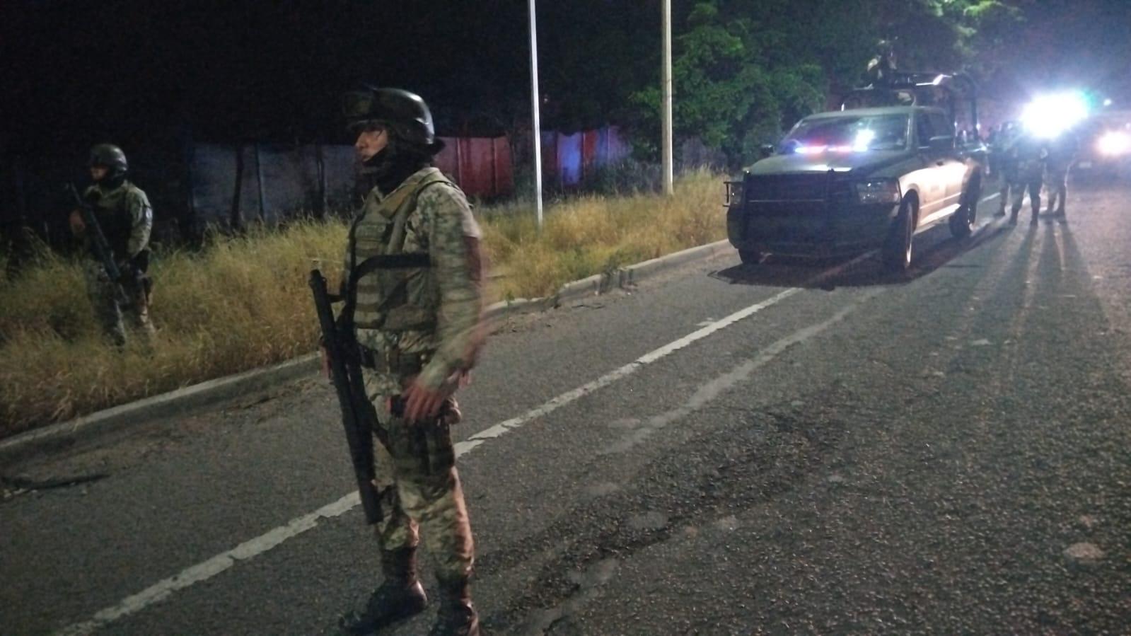 $!Hallan a un hombre golpeado en La Costerita; muere mientras recibía atención médica