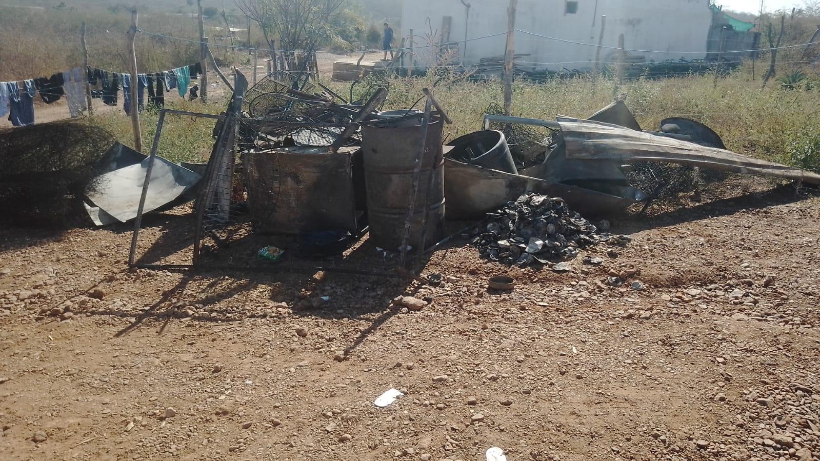 $!Perdieron su hogar por incendio en Navidad y ahora piden apoyo