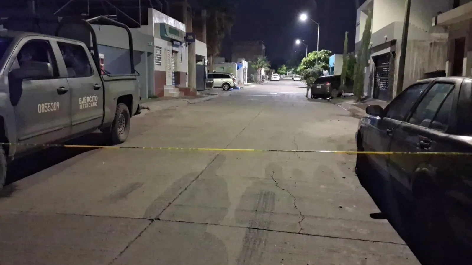 $!Asesinan con arma blanca a un hombre en Alturas del Sur, Culiacán