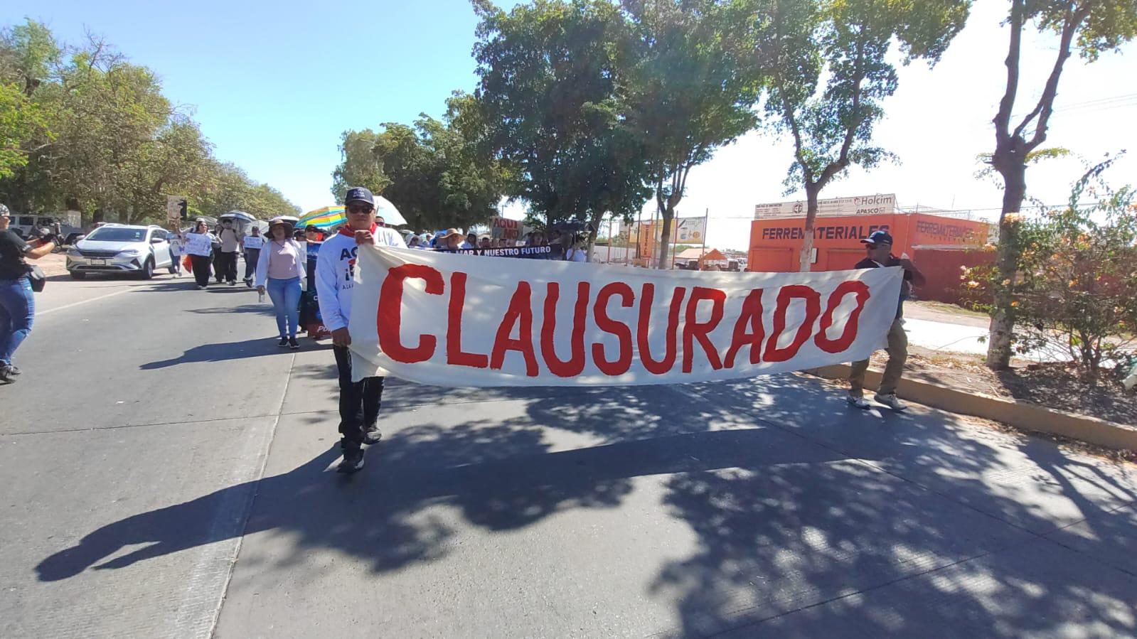 $!Los Mochis se manifiesta y dice ‘¡Aquí No!’ a la planta de amoniaco en Ohuira