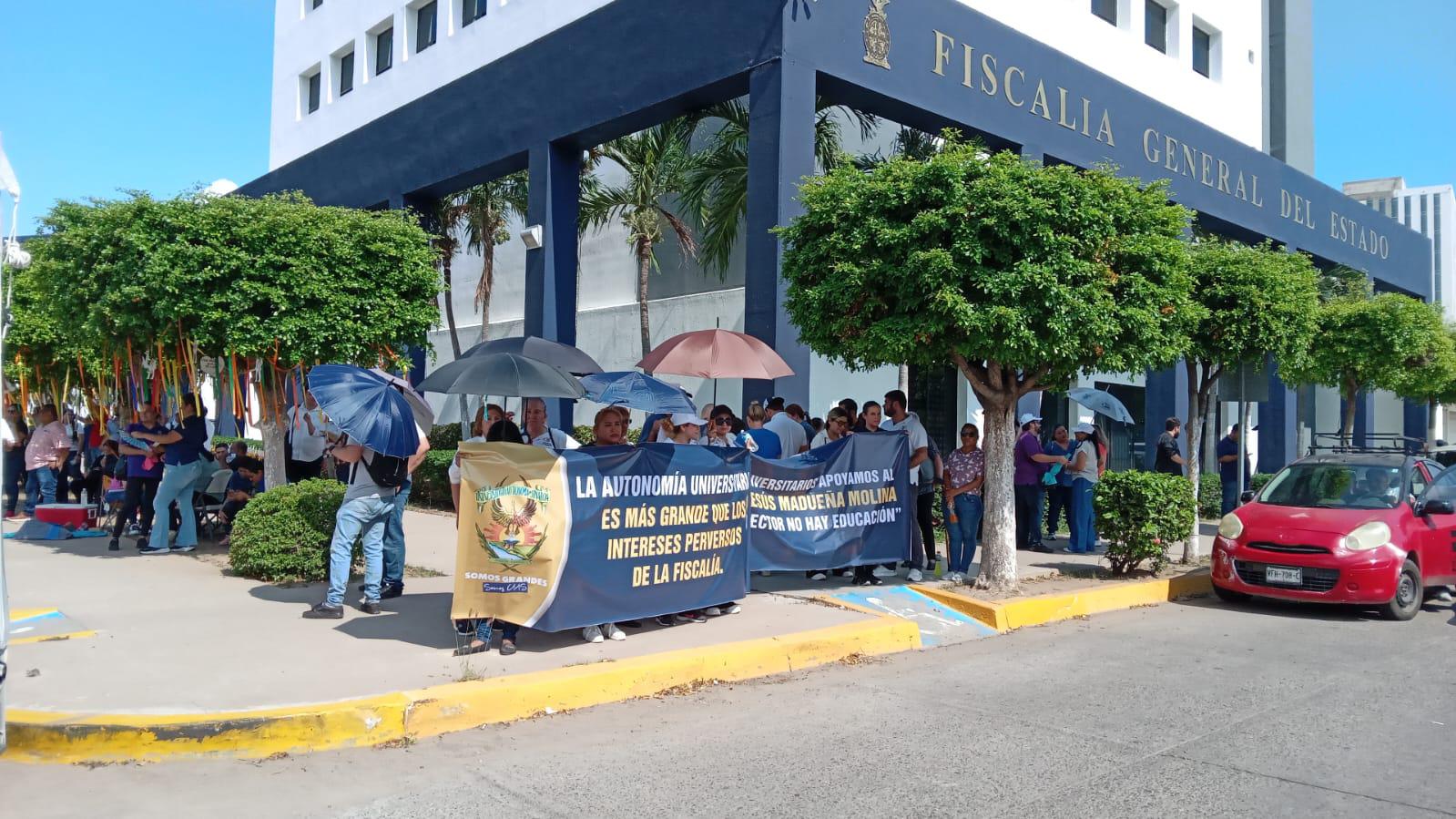 $!Trabajadores de la UAS se manifiestan en Culiacán, Los Mochis y Mazatlán en apoyo al Rector