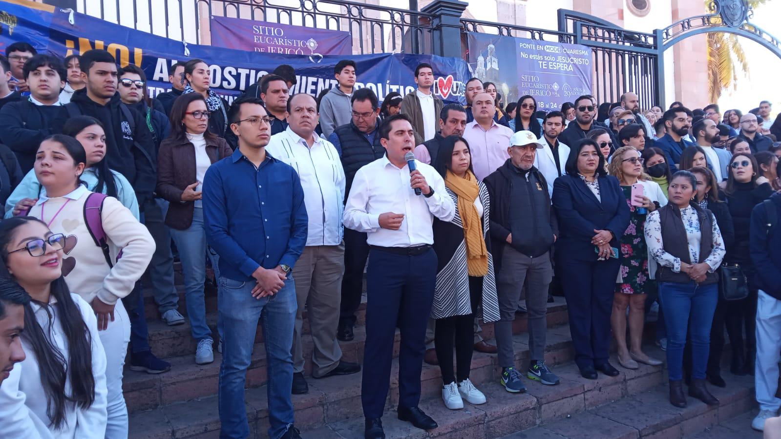 $!Moviliza la UAS a estudiantes para bloquear la Obregón en Culiacán