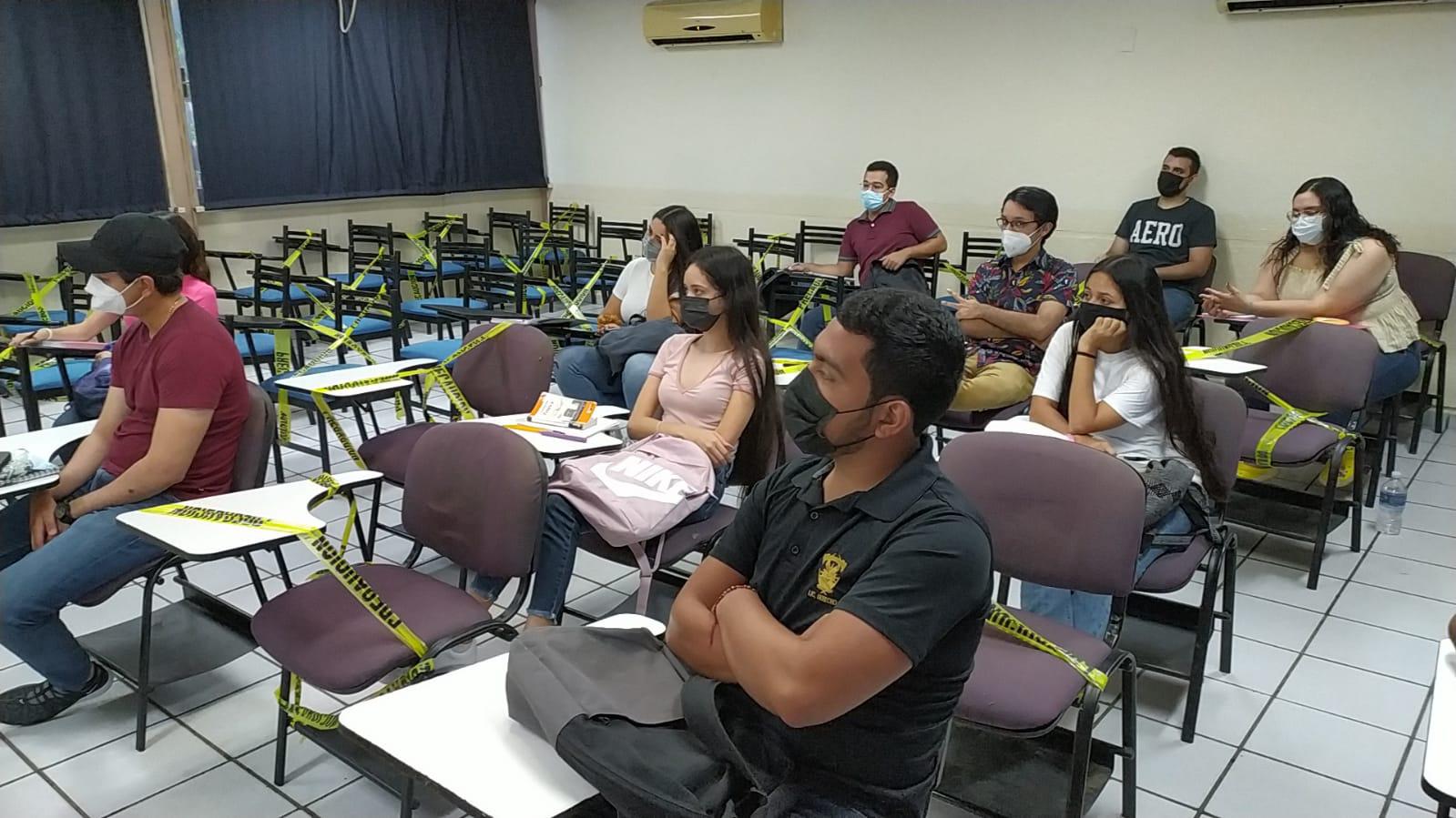 $!Tras un año y 7 meses de ausencia, alumnos de la UAS regresan a clases presenciales en Mazatlán