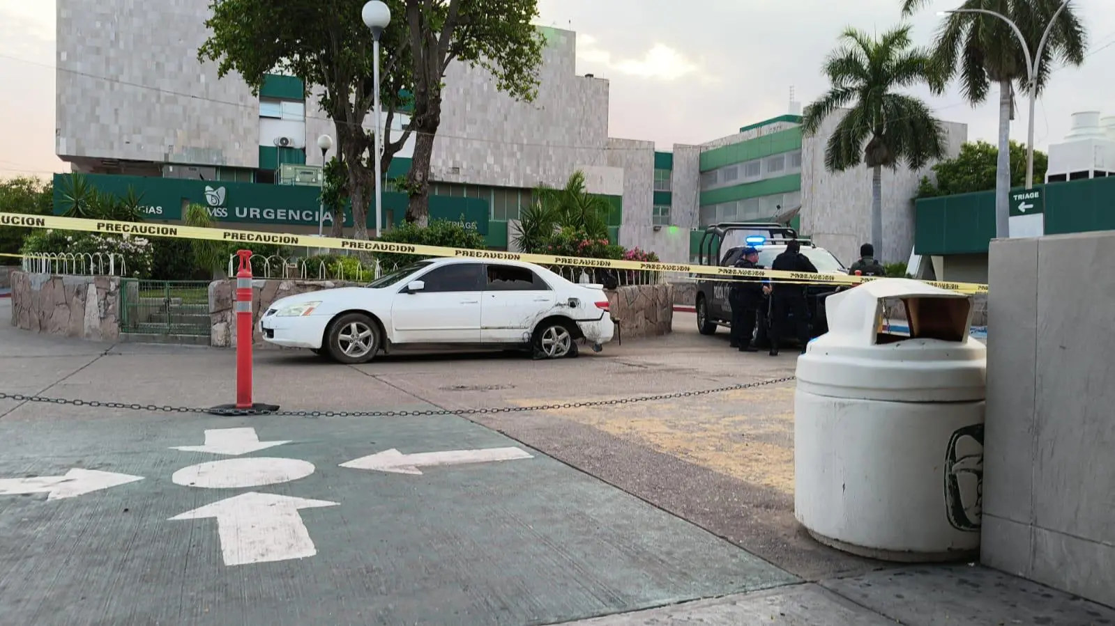 $!Hombre es atacado a balazos en Alturas del Sur y llega herido a hospital de Culiacán