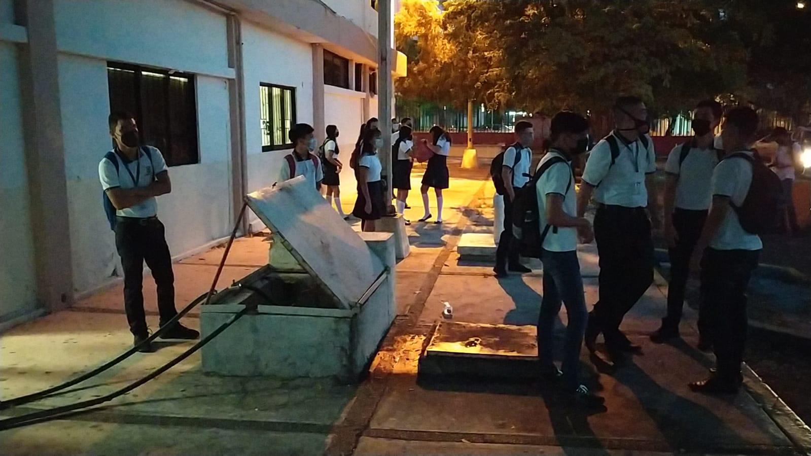 $!Tras un año y 7 meses de ausencia, alumnos de la UAS regresan a clases presenciales en Mazatlán