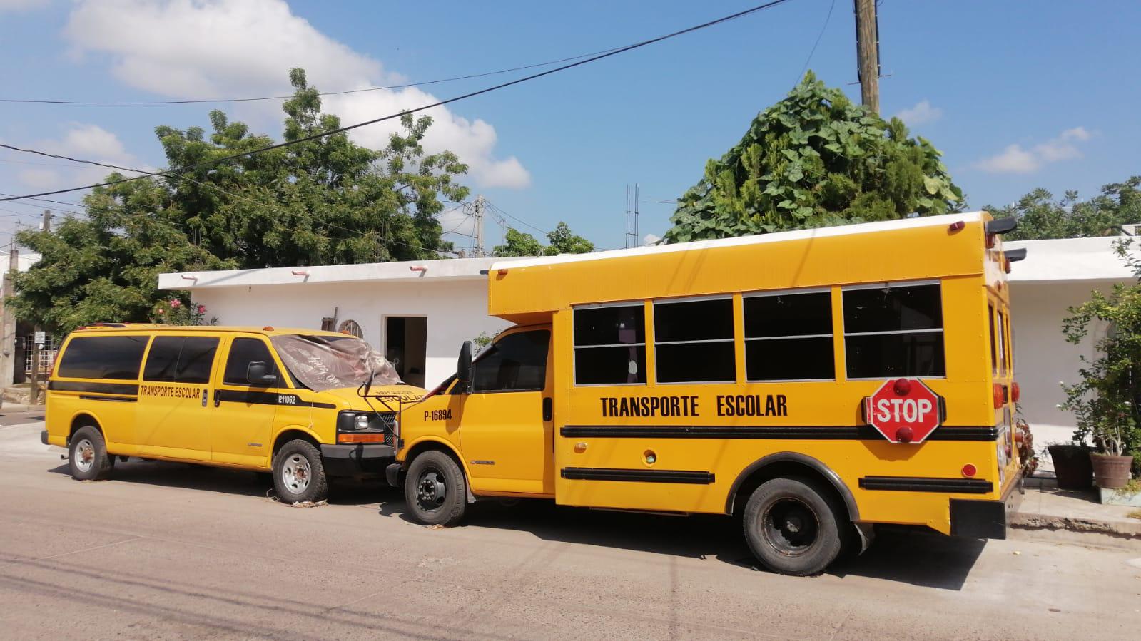 $!Ana Lilia y su familia vivían de las combis escolares en Culiacán; por la pandemia se quedaron sin sustento