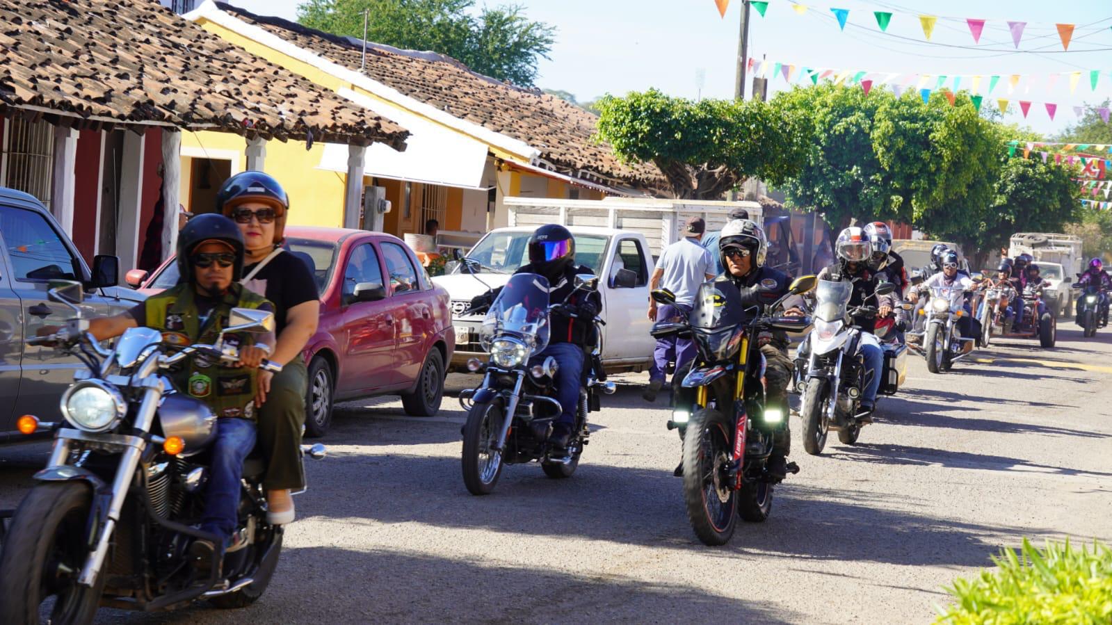 $!Celebran el Primer Tianguis de Artesanías y Comida Típica de El Recodo