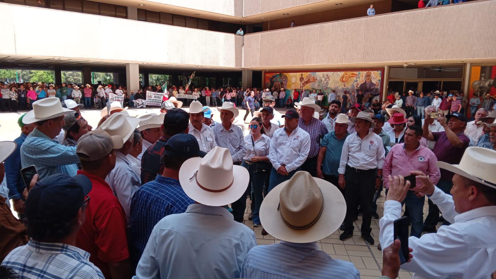 $!Productores reclaman que Gobierno Federal ‘no los quiere’