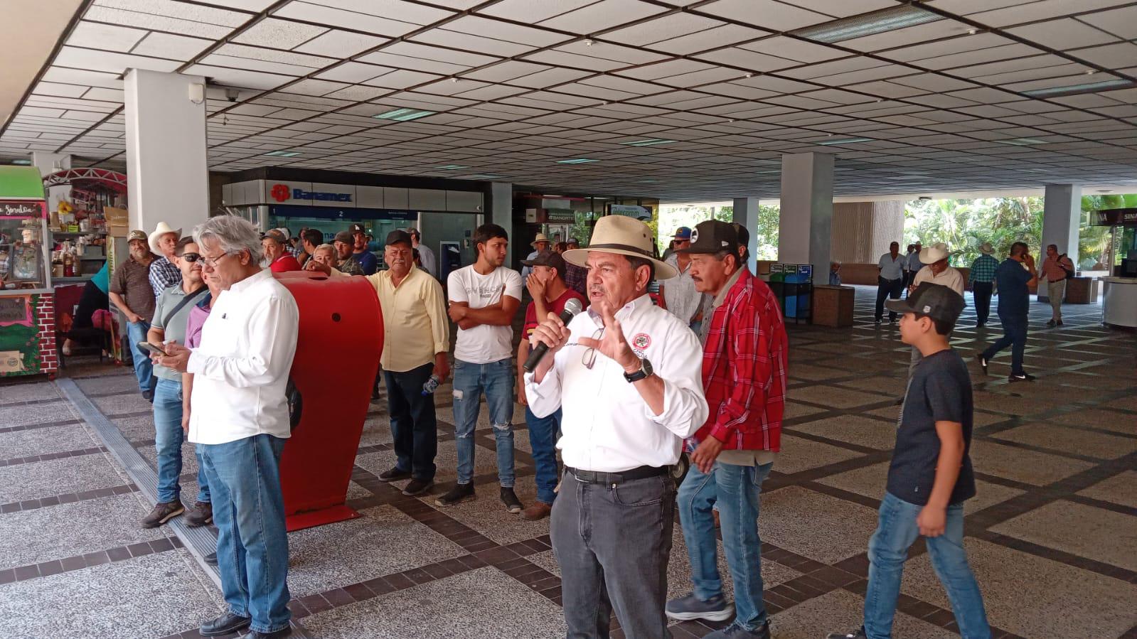 $!Productores reclaman que Gobierno Federal ‘no los quiere’