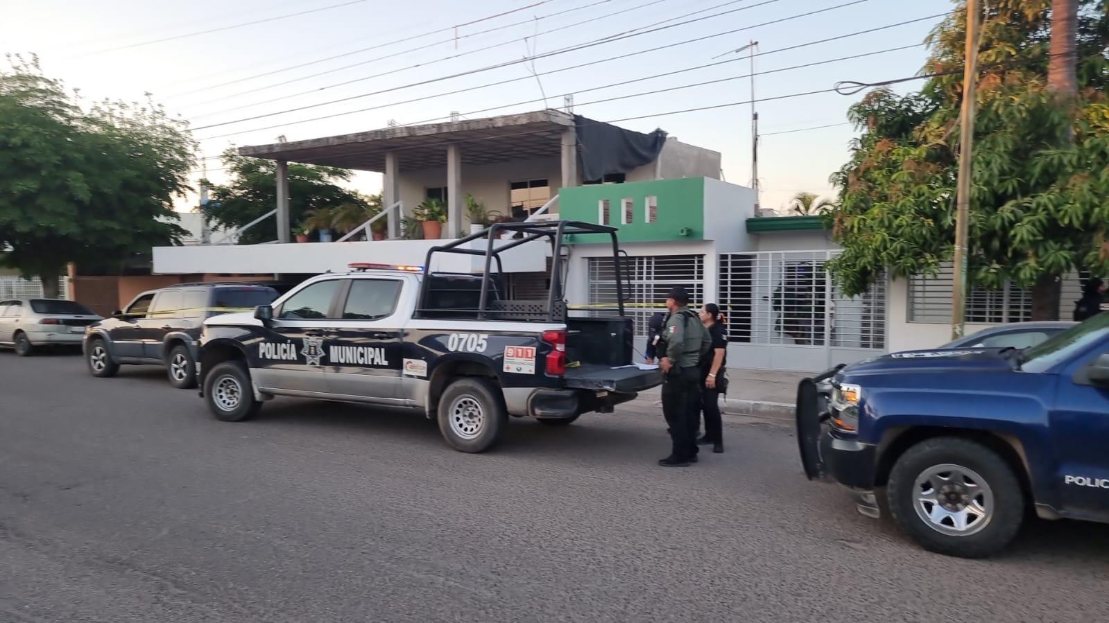 $!Atacan a balazos a una joven cuando llegaba a su casa en Culiacán
