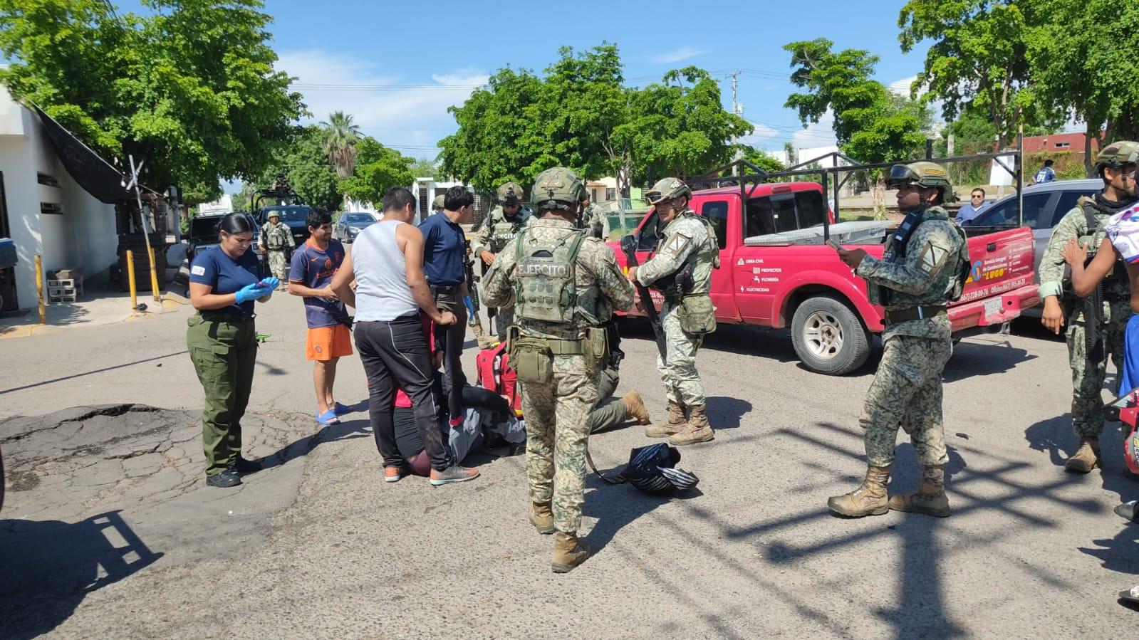 $!Motociclista sufre fractura tras ser arrollado en Prados del Sur, en Culiacán
