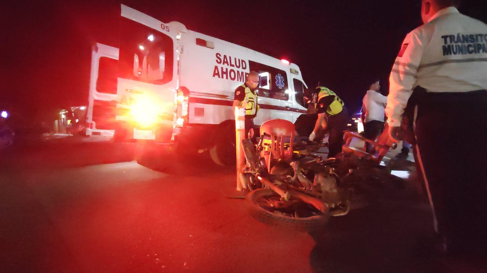 $!Conductor huye tras embestir a motociclista en La Canteras, en Los Mochis