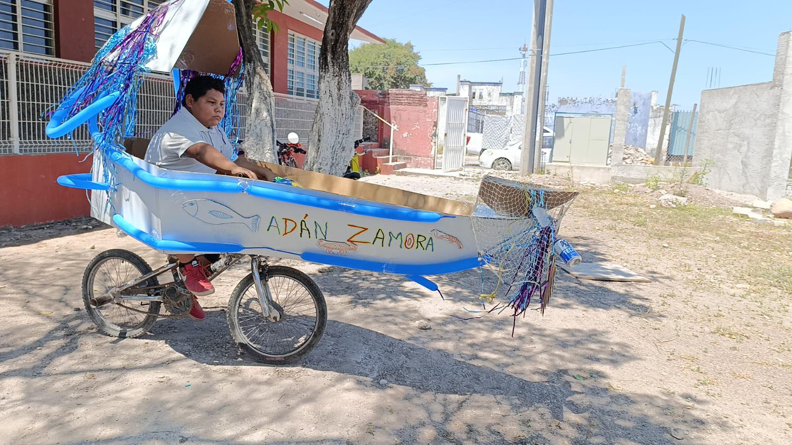 $!Adán Noé rinde homenaje a la bicicleta y la pesca de Escuinapa