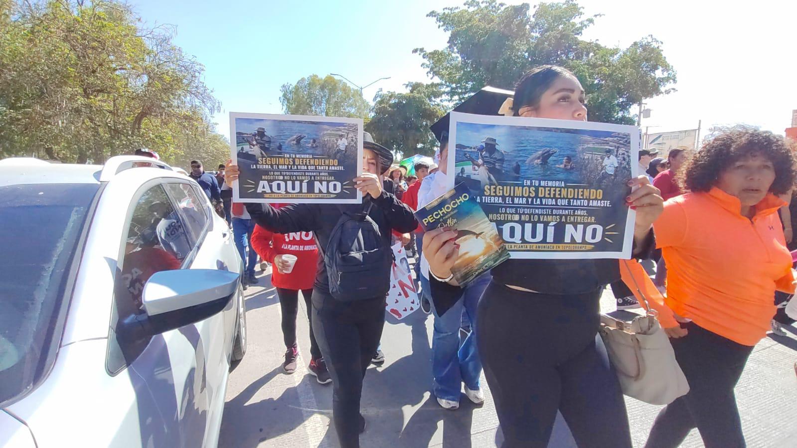 $!Los Mochis se manifiesta y dice ‘¡Aquí No!’ a la planta de amoniaco en Ohuira