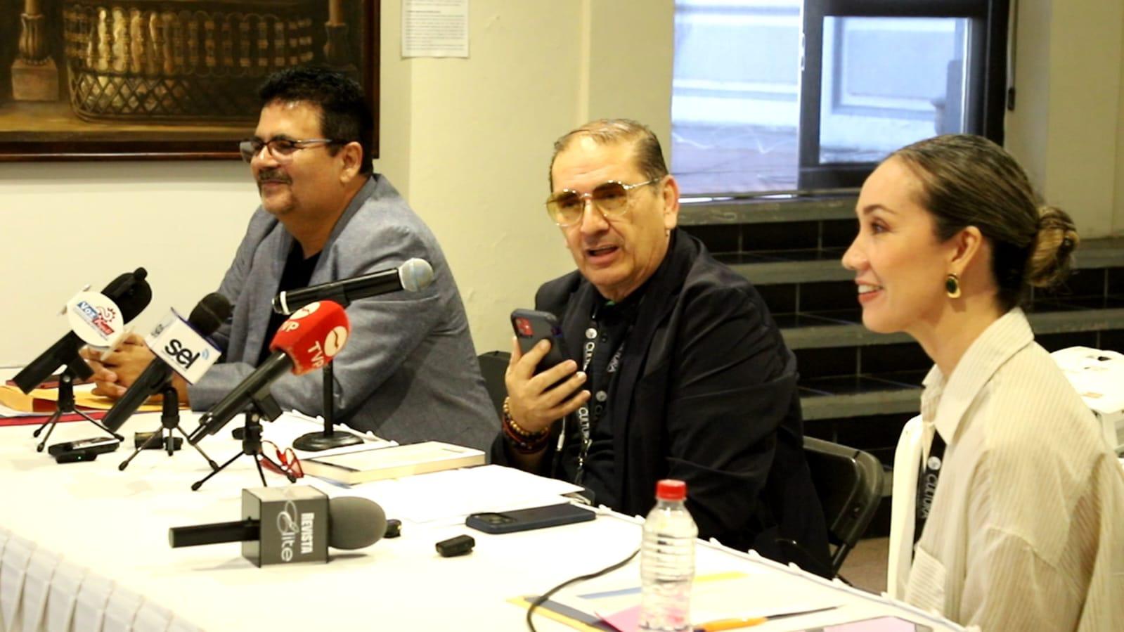 $!Juan José Rodríguez, Óscar García Osuna y Gabriela Montaño.