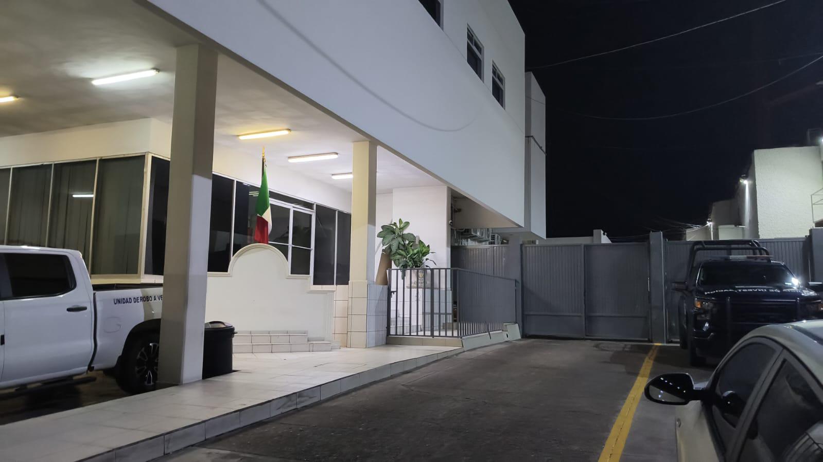 $!Muere un hombre en los separos de la Policía de Investigación, en Culiacán; FGE reporta presunto suicidio