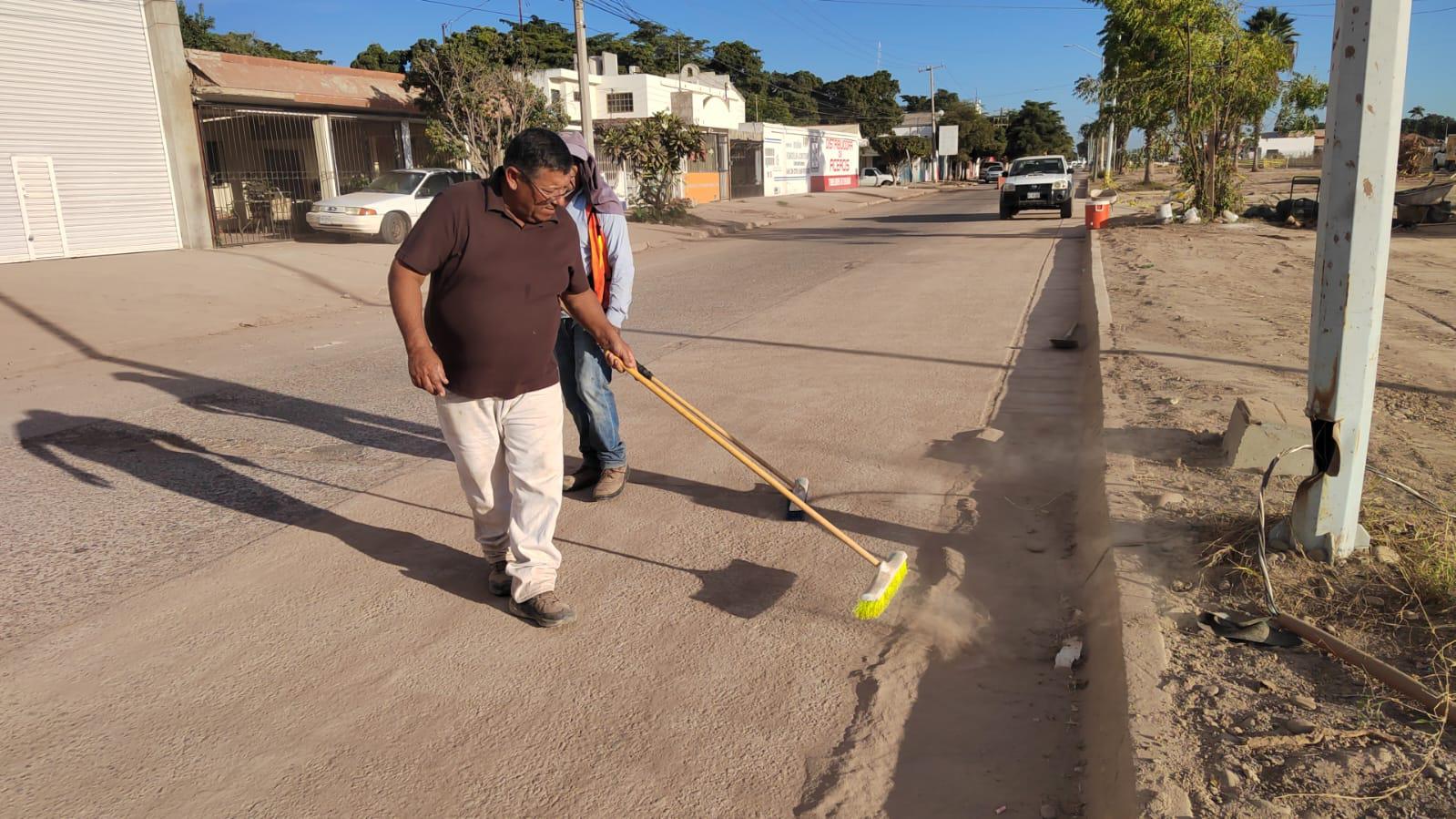 $!Restablecen al 100% la circulación en el Bulevar Centenario, en Los Mochis; activan semaforización
