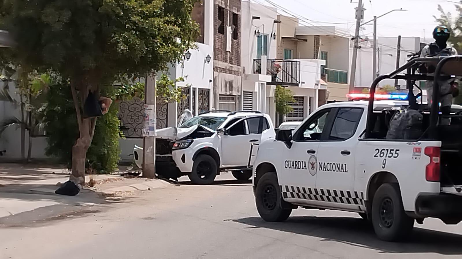 $!Persecución entre civiles y militares deja un vehículo asegurado en Riberas de Tamazula, en Culiacán