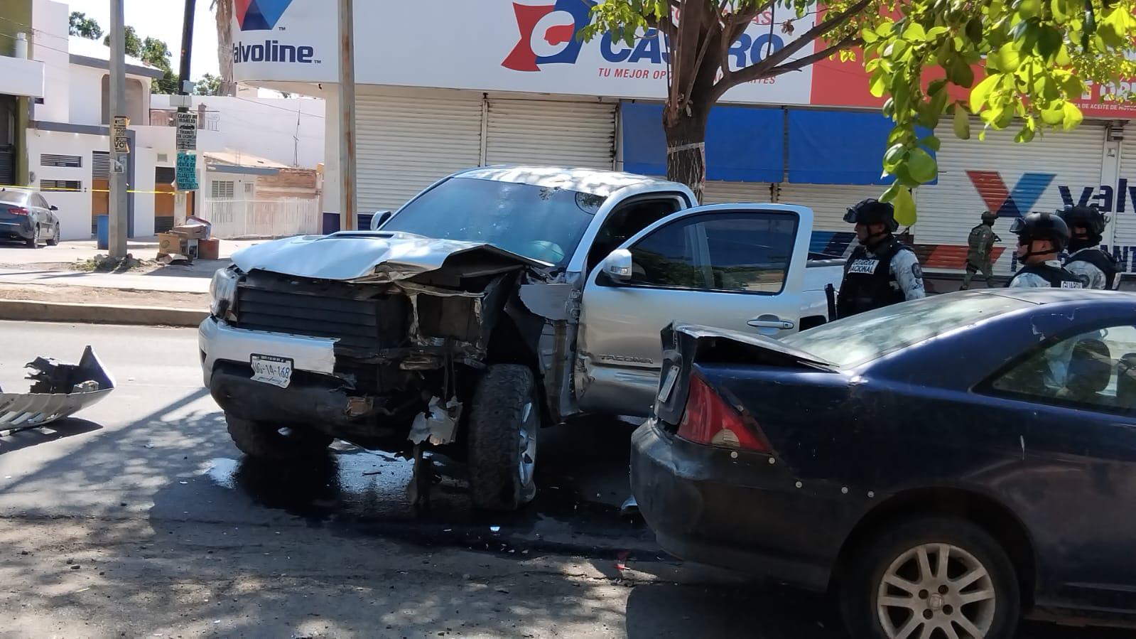 $!Balacera y persecución dejan dos heridos, entre ellos una menor, en Culiacán