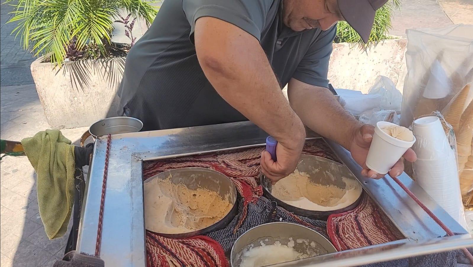 $!Las nieves del Santuario de Culiacán persisten en el Centro a pesar de la violencia