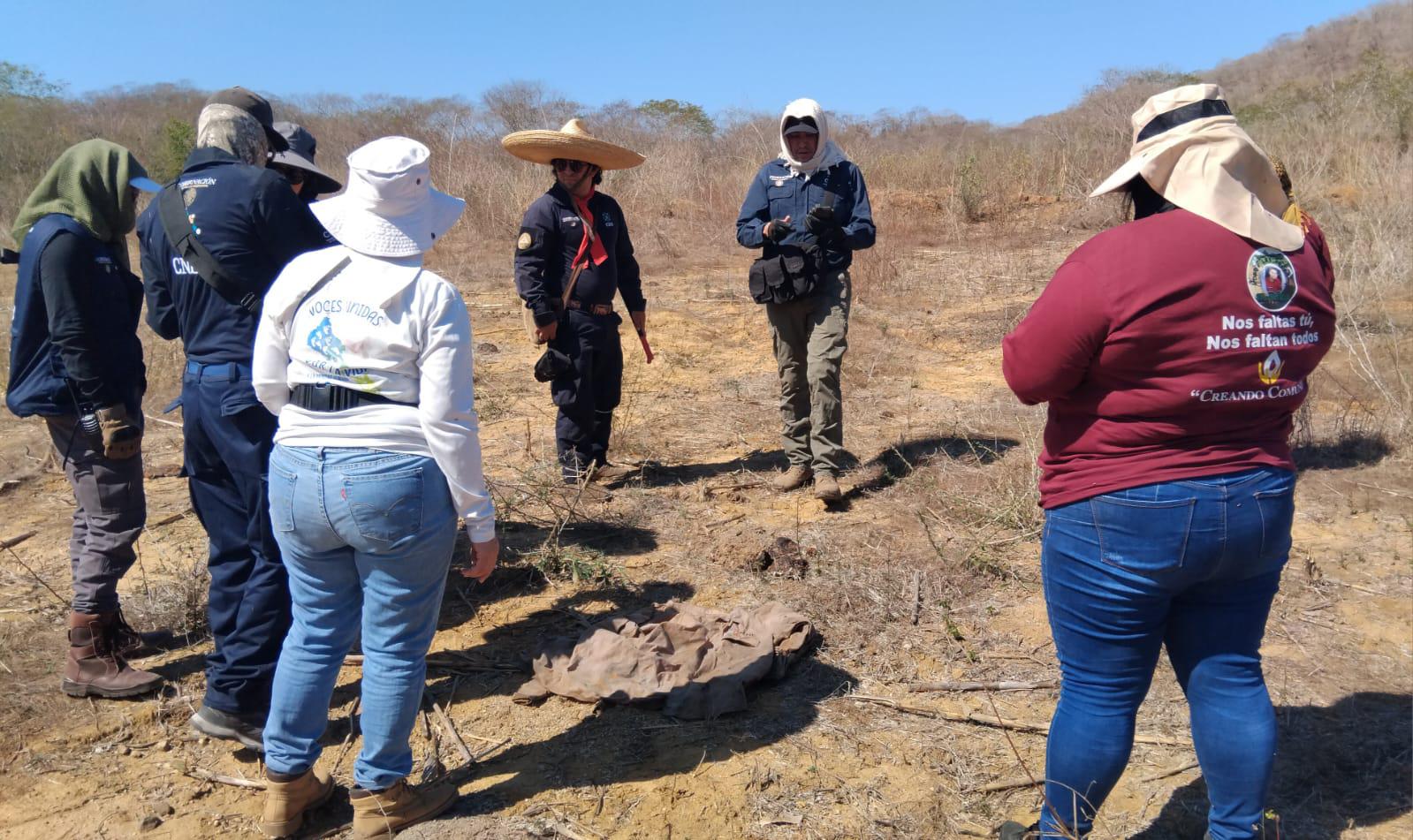 $!Colectivos y la Comisión Nacional de Búsqueda realizan jornada de prospección en El Verde, Concordia