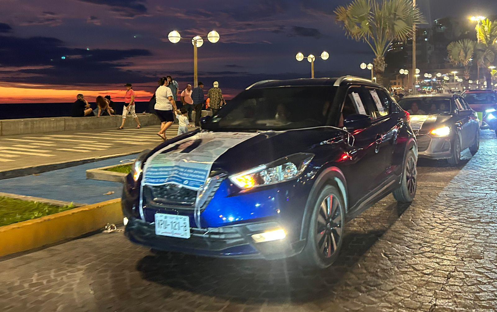 $!Caravana clama por la aparición de María Cecilia en Mazatlán